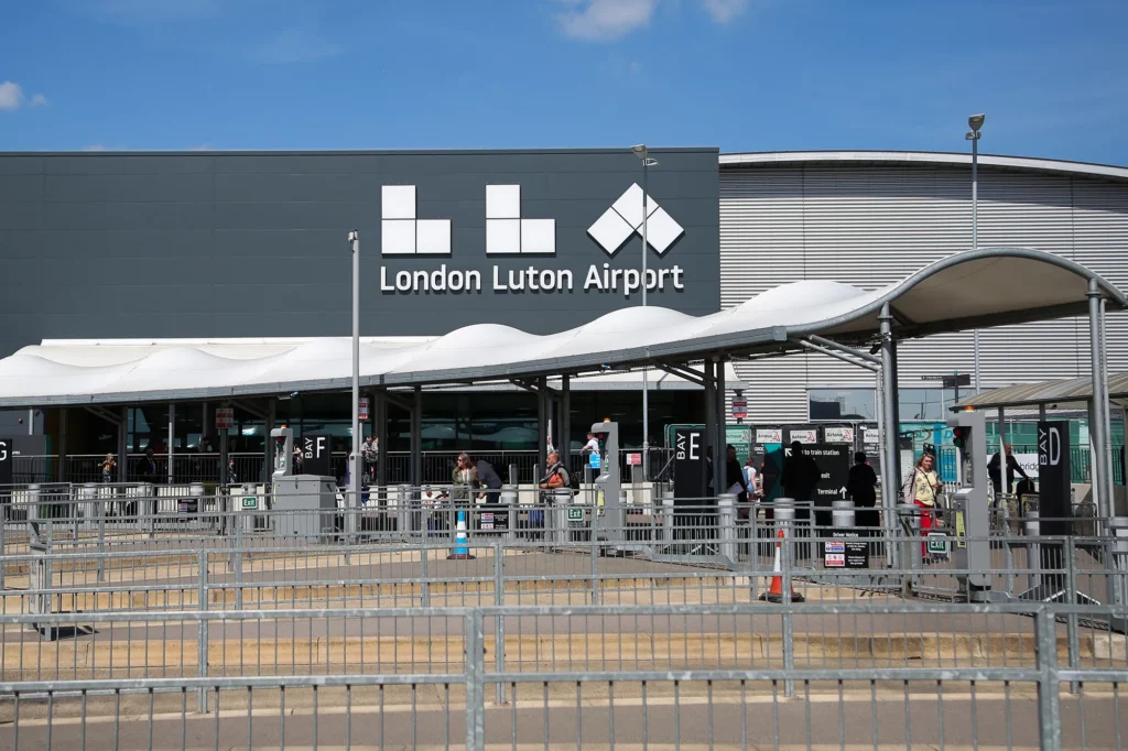 Luton Airport - Taxi Luton