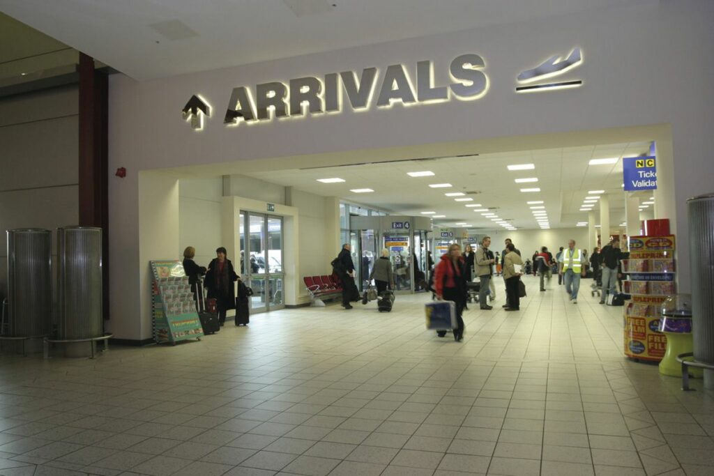 Luton Airport Arrivals with London Car Transfer: