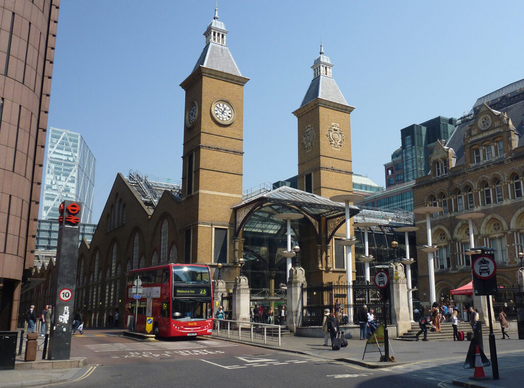 Liverpool Street with London Car Transfer