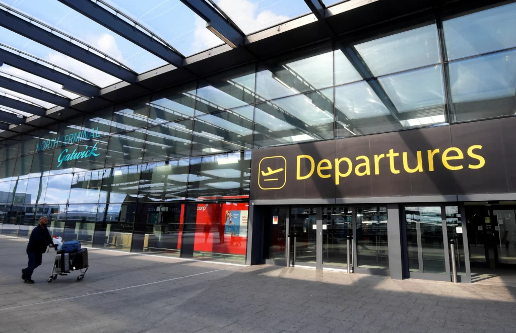 Gatwick Airport Departure with London Car Transfer: